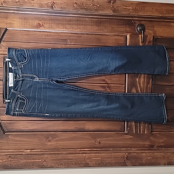BKE Dark Wash Boot Cut Jeans (30) - Picture 1 of 4
